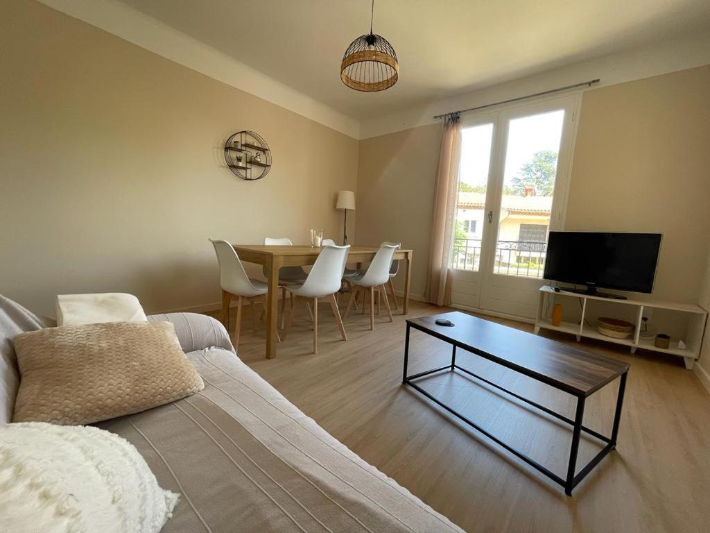 Lg Rite Appartement Avec Jardin Прад Екстер'єр фото